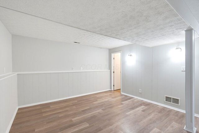3804 Big Walnut Drive, Groveport, OH 43125