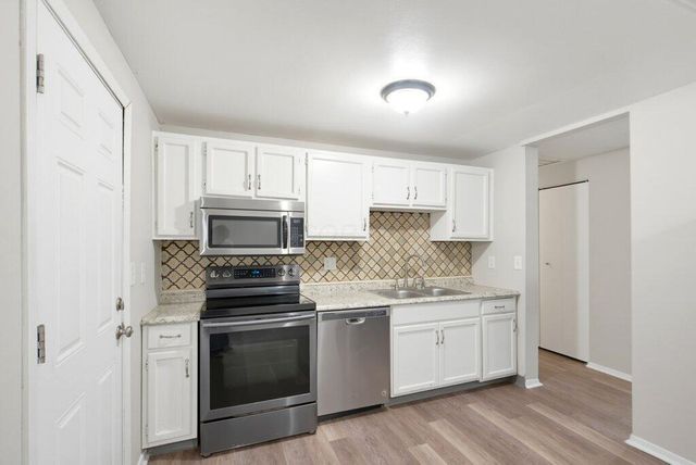 3804 Big Walnut Drive, Groveport, OH 43125