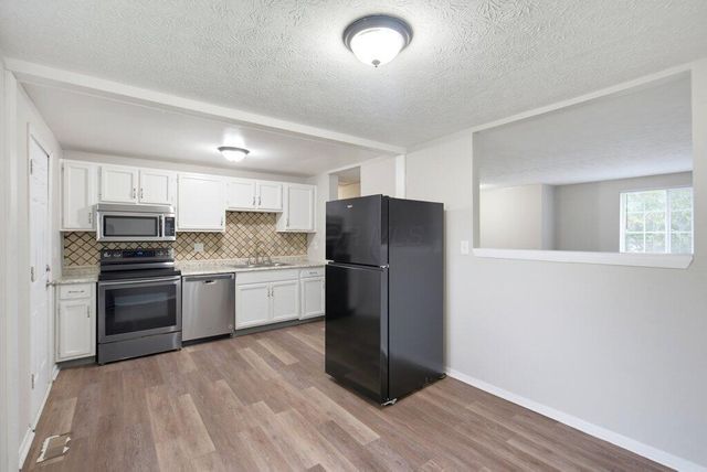 3804 Big Walnut Drive, Groveport, OH 43125
