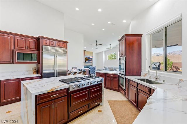 5625 North Chieftain Street, Las Vegas, NV 89149