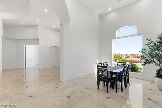 5625 North Chieftain Street, Las Vegas, NV 89149