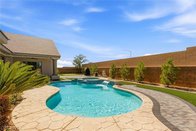 5625 North Chieftain Street, Las Vegas, NV 89149