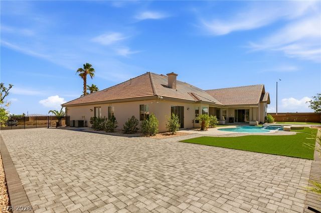 5625 North Chieftain Street, Las Vegas, NV 89149