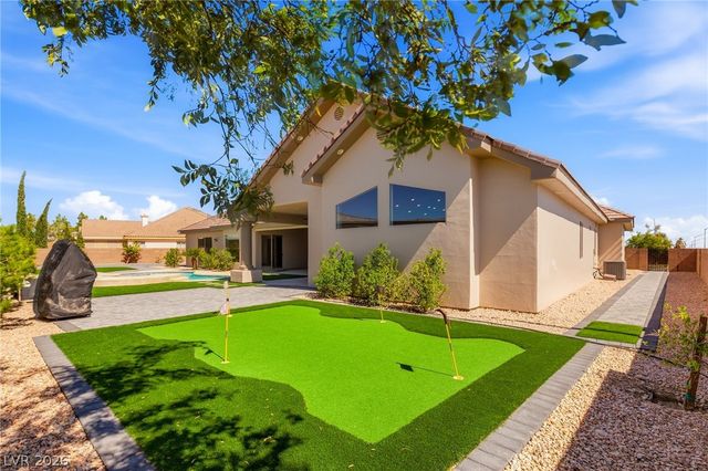 5625 North Chieftain Street, Las Vegas, NV 89149