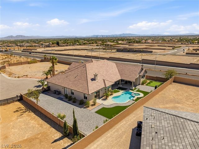 5625 North Chieftain Street, Las Vegas, NV 89149