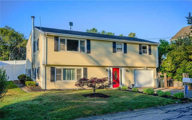 150 Coolidge Street, Swansea, MA 02777