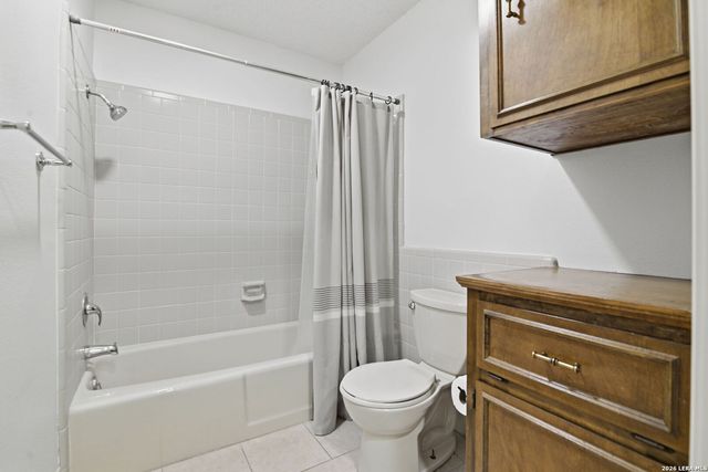 5838 Winterhaven Dr, Windcrest, TX 78239