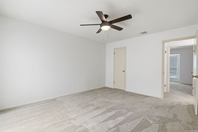 5838 Winterhaven Dr, Windcrest, TX 78239