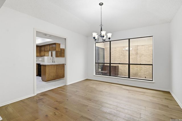 5838 Winterhaven Dr, Windcrest, TX 78239