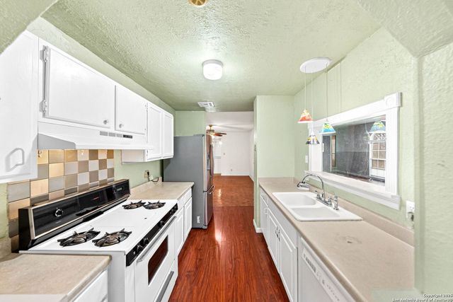 5306 Wapiti Trl, San Antonio, TX 78228