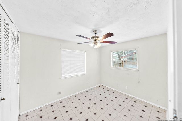 5306 Wapiti Trl, San Antonio, TX 78228