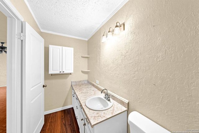 5306 Wapiti Trl, San Antonio, TX 78228