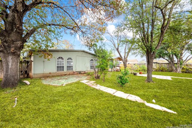 5306 Wapiti Trl, San Antonio, TX 78228