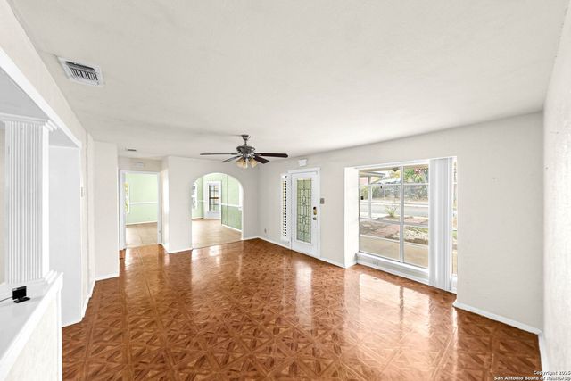 5306 Wapiti Trl, San Antonio, TX 78228