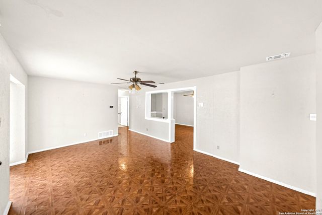 5306 Wapiti Trl, San Antonio, TX 78228