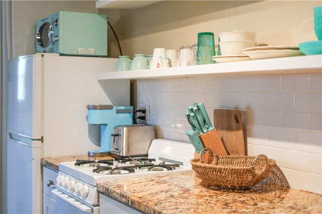 523 S Station St B, Port Aransas, TX 78373