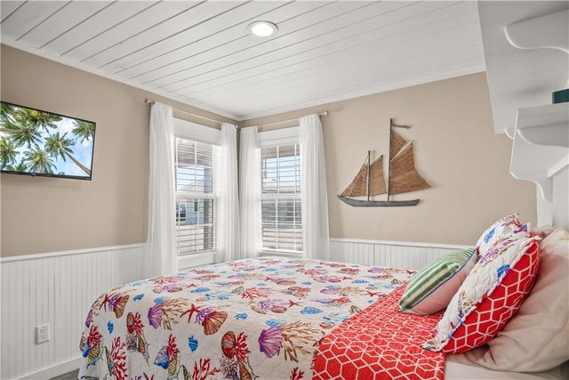 523 S Station St B, Port Aransas, TX 78373