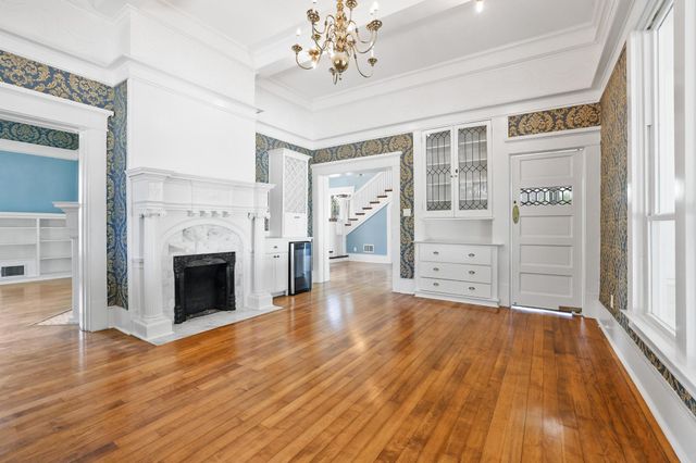 511 Travis Street, Sherman, TX 75090