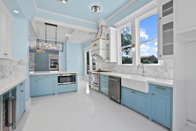 511 Travis Street, Sherman, TX 75090