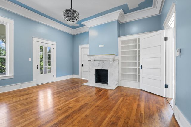 511 Travis Street, Sherman, TX 75090