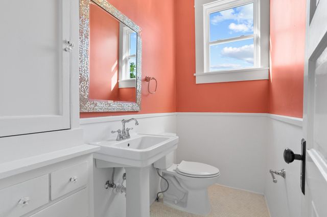 511 Travis Street, Sherman, TX 75090