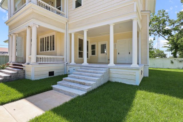 511 Travis Street, Sherman, TX 75090