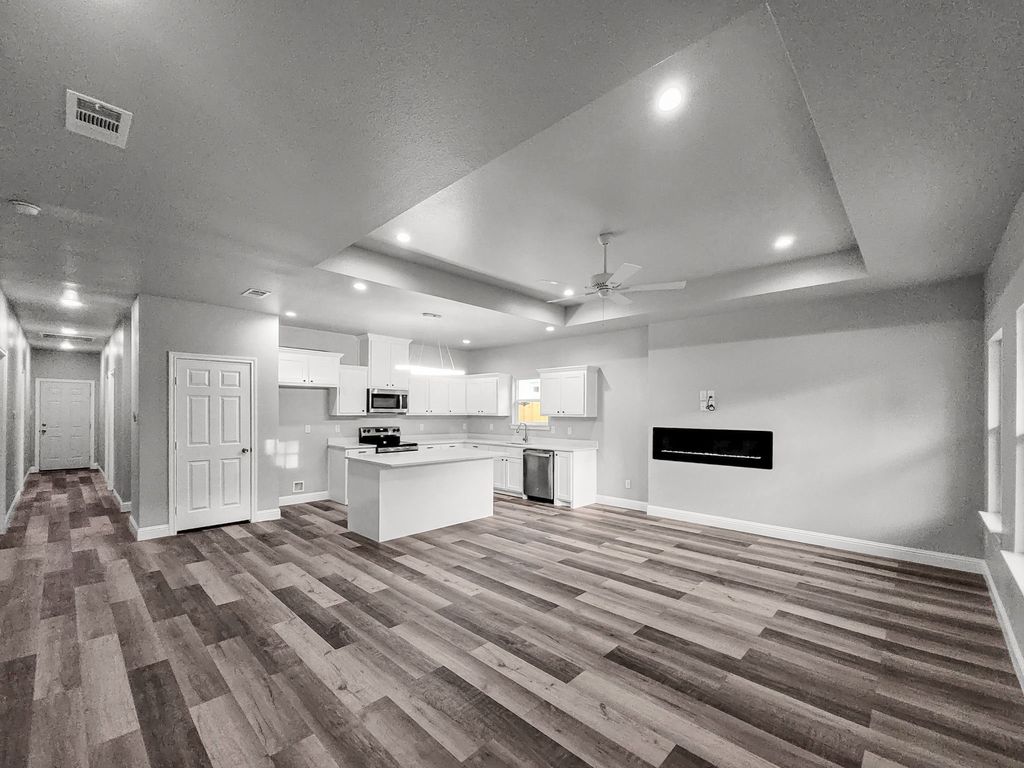 1223 Wesley Street, Greenville, TX 75401