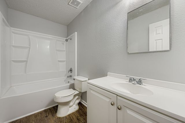 3904 Stonewick Court, Fort Worth, TX 76123