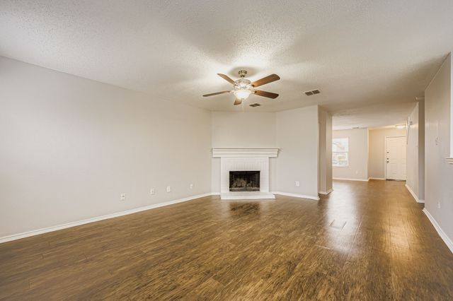 3904 Stonewick Court, Fort Worth, TX 76123