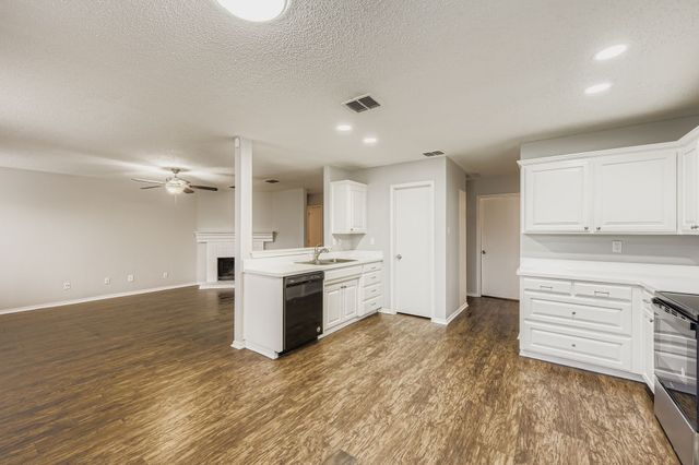 3904 Stonewick Court, Fort Worth, TX 76123