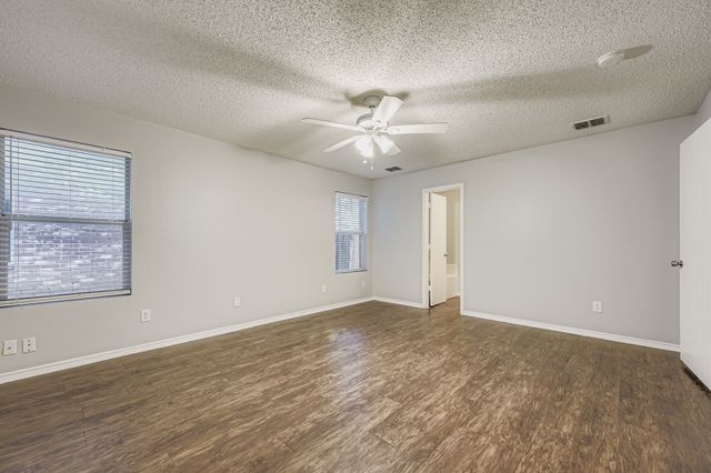 3904 Stonewick Court, Fort Worth, TX 76123