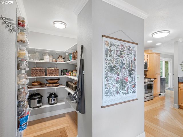 3444 Se ALDERCREST Rd, Milwaukie, OR 97222