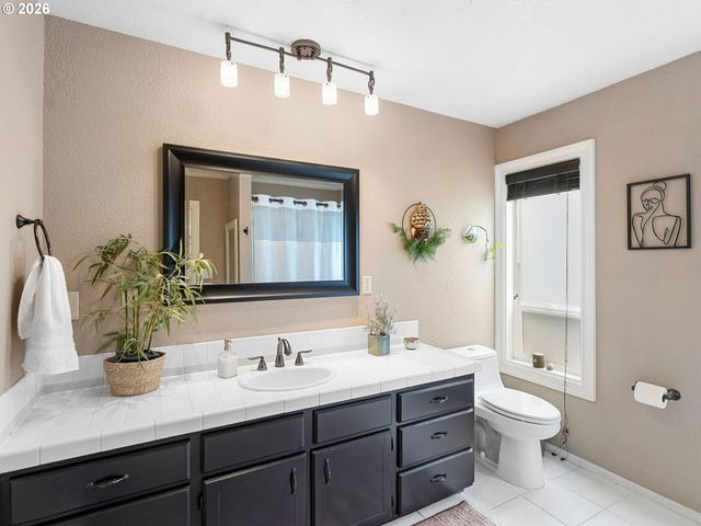 3444 Se ALDERCREST Rd, Milwaukie, OR 97222