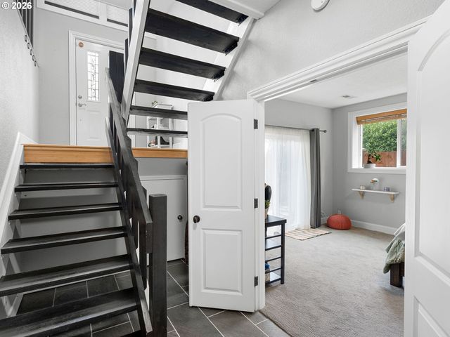 3444 Se ALDERCREST Rd, Milwaukie, OR 97222