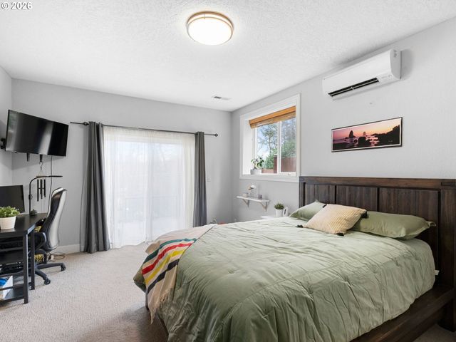 3444 Se ALDERCREST Rd, Milwaukie, OR 97222