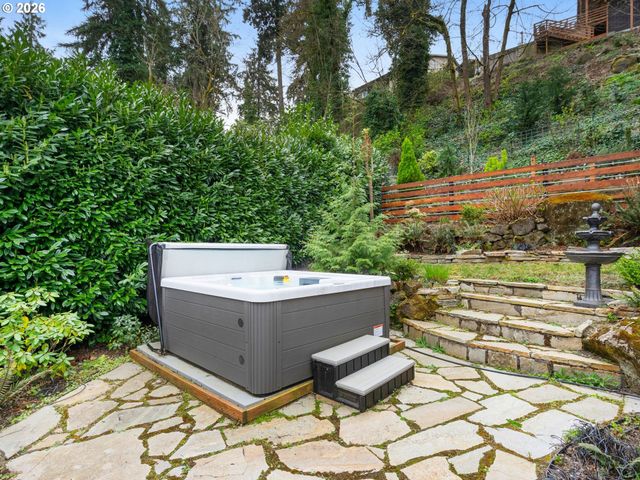 3444 Se ALDERCREST Rd, Milwaukie, OR 97222