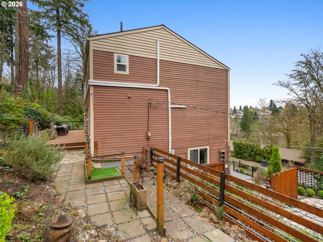 3444 Se ALDERCREST Rd, Milwaukie, OR 97222