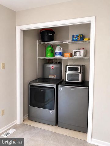 408 LAND OR DR, Ruther Glen, VA 22546