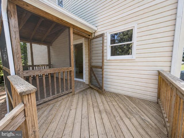 408 LAND OR DR, Ruther Glen, VA 22546