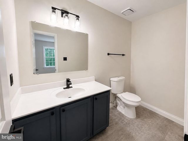 408 LAND OR DR, Ruther Glen, VA 22546