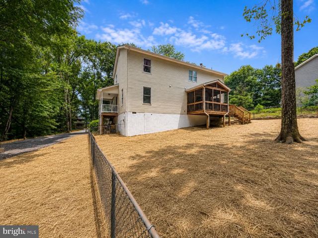 408 LAND OR DR, Ruther Glen, VA 22546