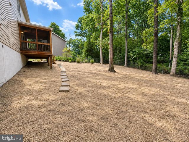 408 LAND OR DR, Ruther Glen, VA 22546