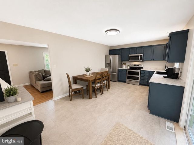 408 LAND OR DR, Ruther Glen, VA 22546