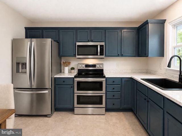 408 LAND OR DR, Ruther Glen, VA 22546