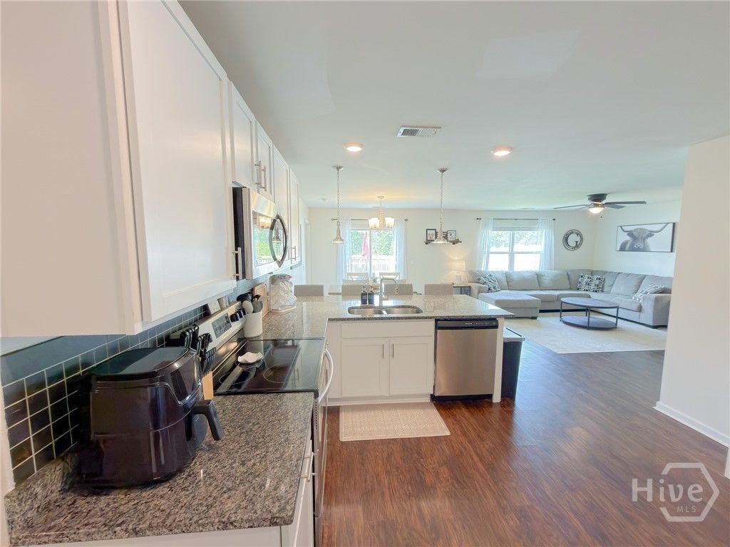 Image 18 of property listing at 118 Butternut Court, Guyton, GA 31312