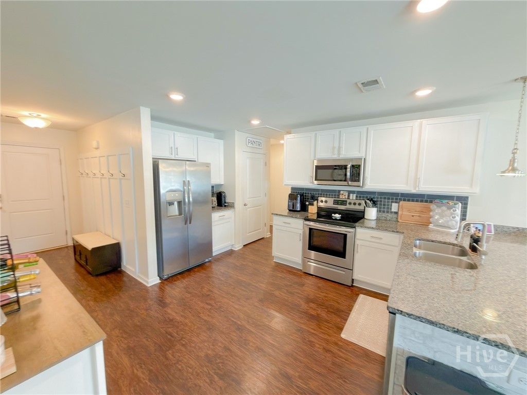 Image 19 of property listing at 118 Butternut Court, Guyton, GA 31312