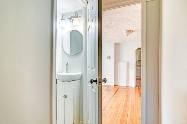 447 Toytown Road, Amherst, VA 24521