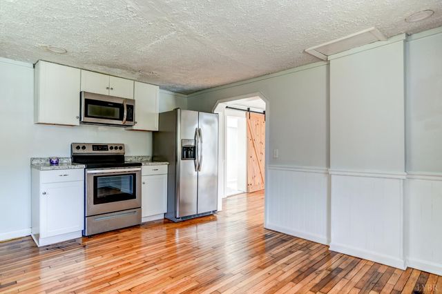 447 Toytown Road, Amherst, VA 24521