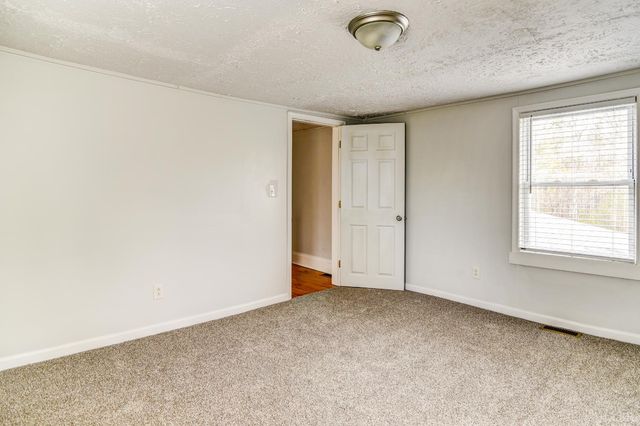 447 Toytown Road, Amherst, VA 24521