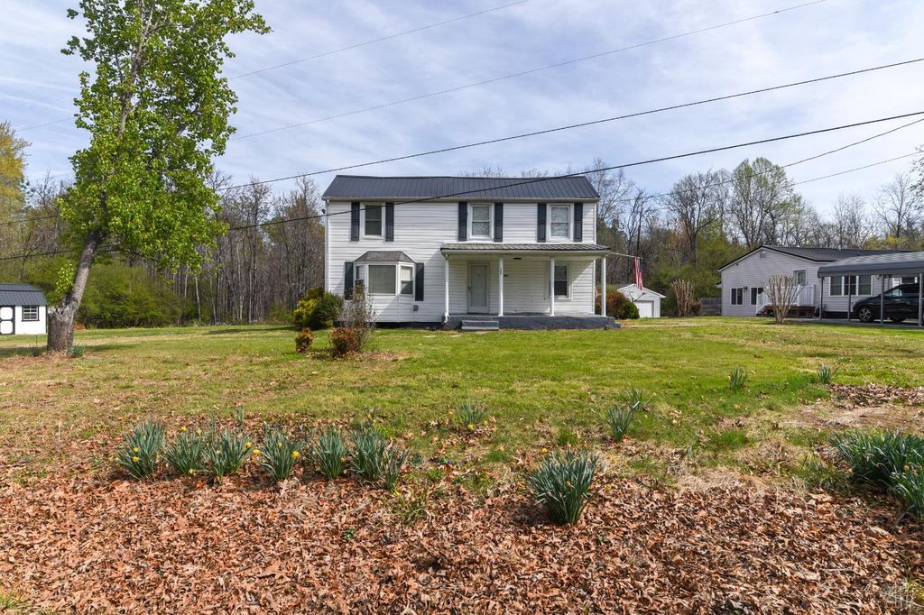447 Toytown Road, Amherst, VA 24521